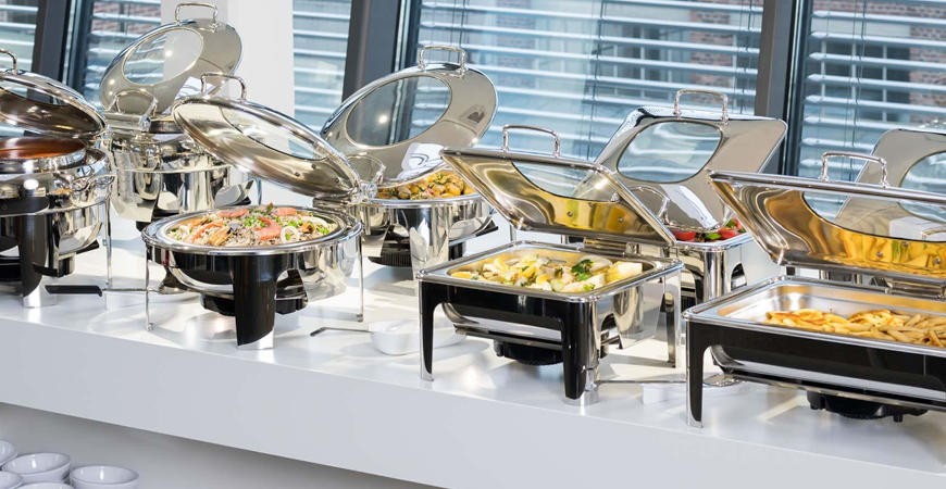 How to use and set up a chafing dish?